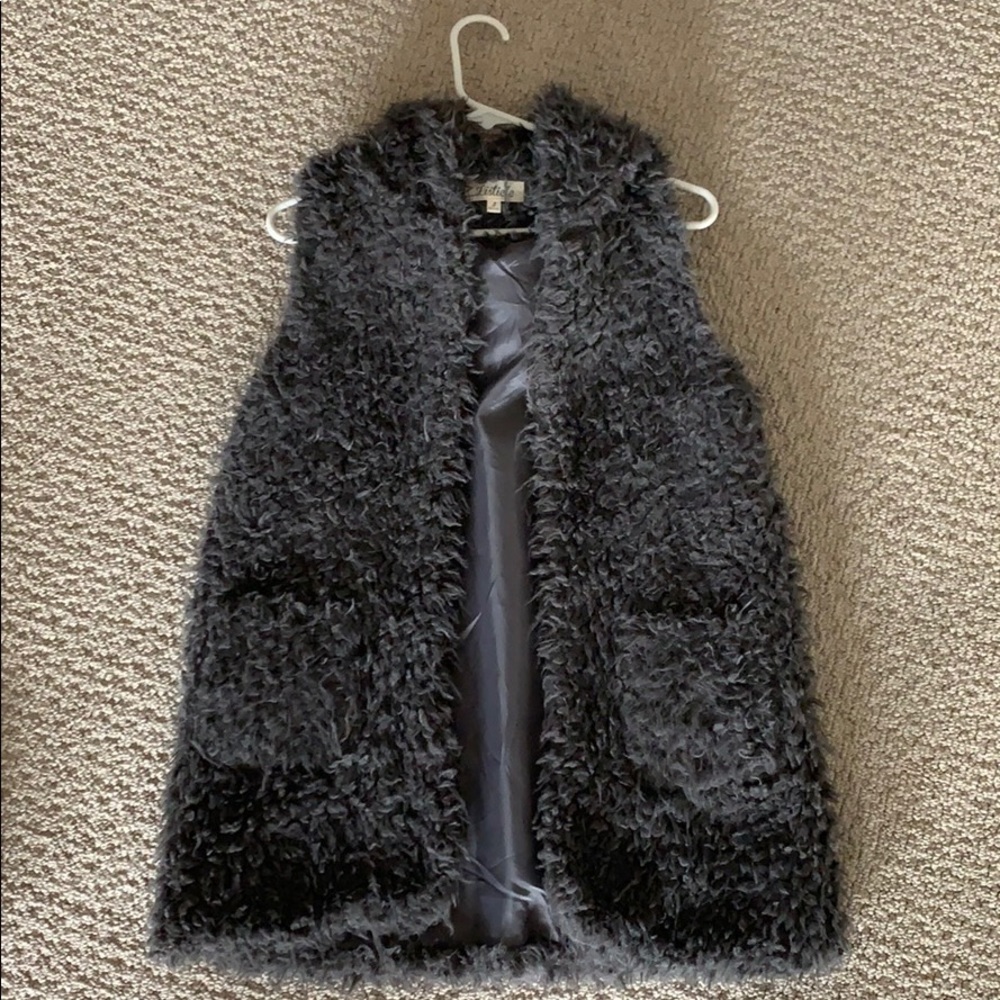 Faux fur hooded vest gray